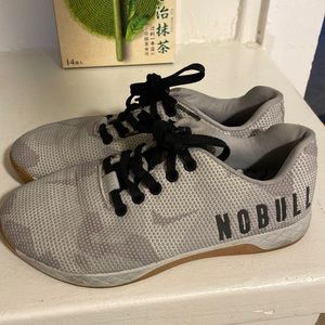 NoBull Trainers Size 7